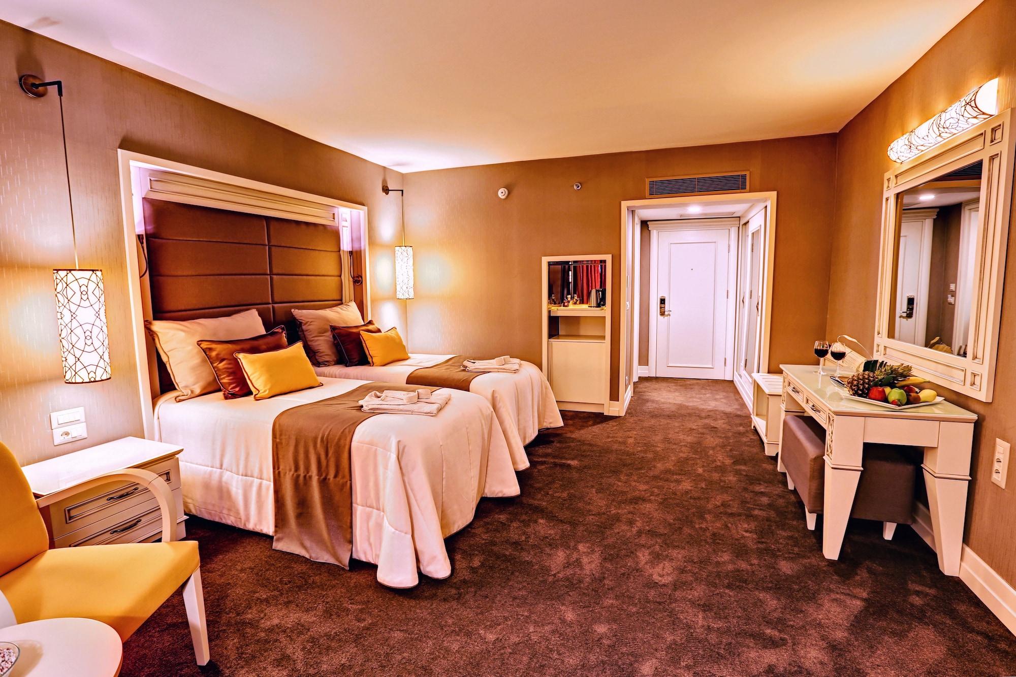 Suhan360 Hotel & Spa (Adults Only) Кушадаси Екстер'єр фото